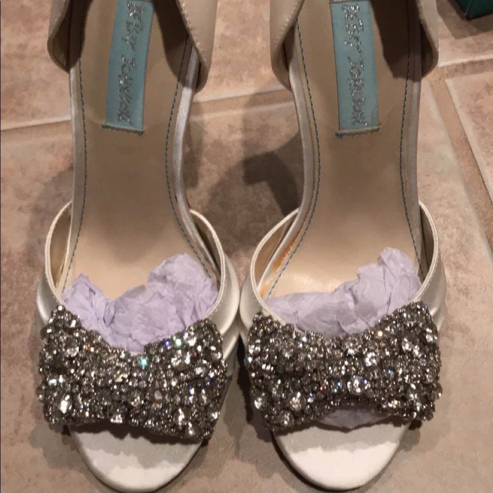 Betsey johnson heels